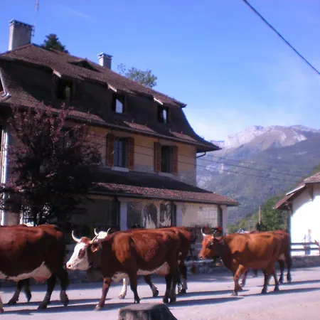 Les Mesanges